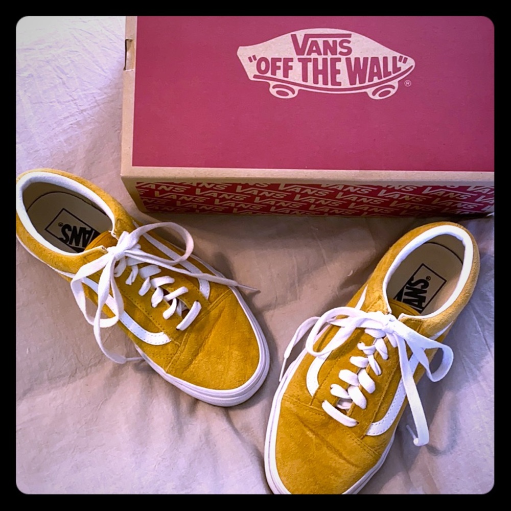 Van’s Old Skool Suede Yellow Size 7.5